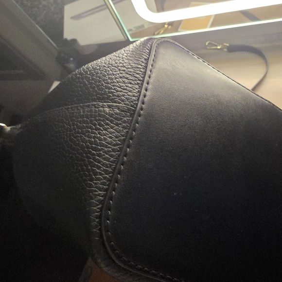 Michael Kors Hyde Black Leather Satchel with Gold Details - Picture 5 of 9